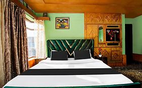 Collection O Brein Nishat Formerly Continental Guest House